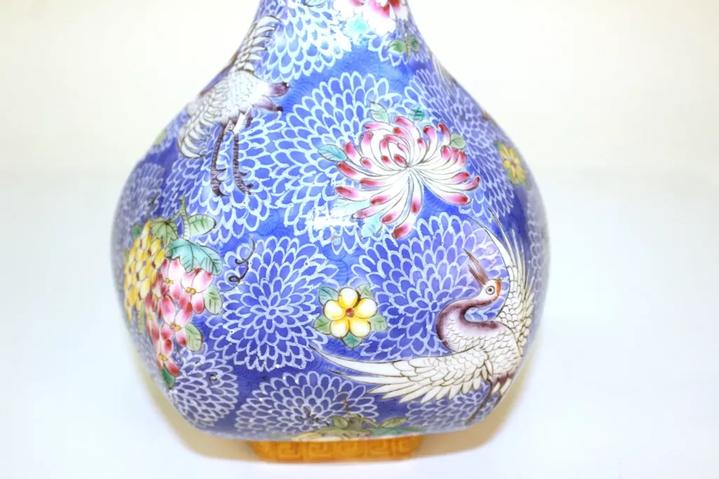 Chinese Hexagonal Vase with Flying Cranes