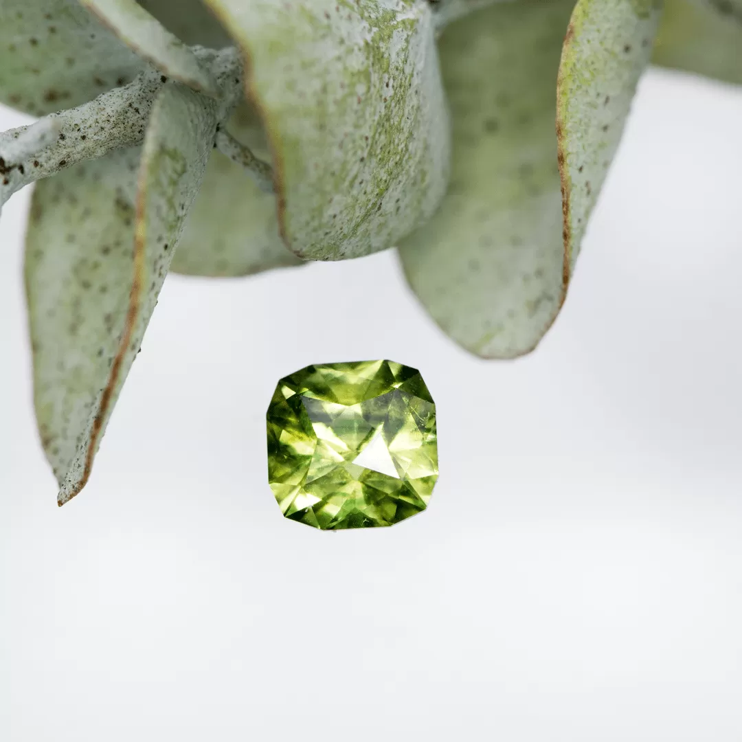 Cushion Custom Cut Green 5.2mm/0.87ct Australian Sapphire Loose Gemstone