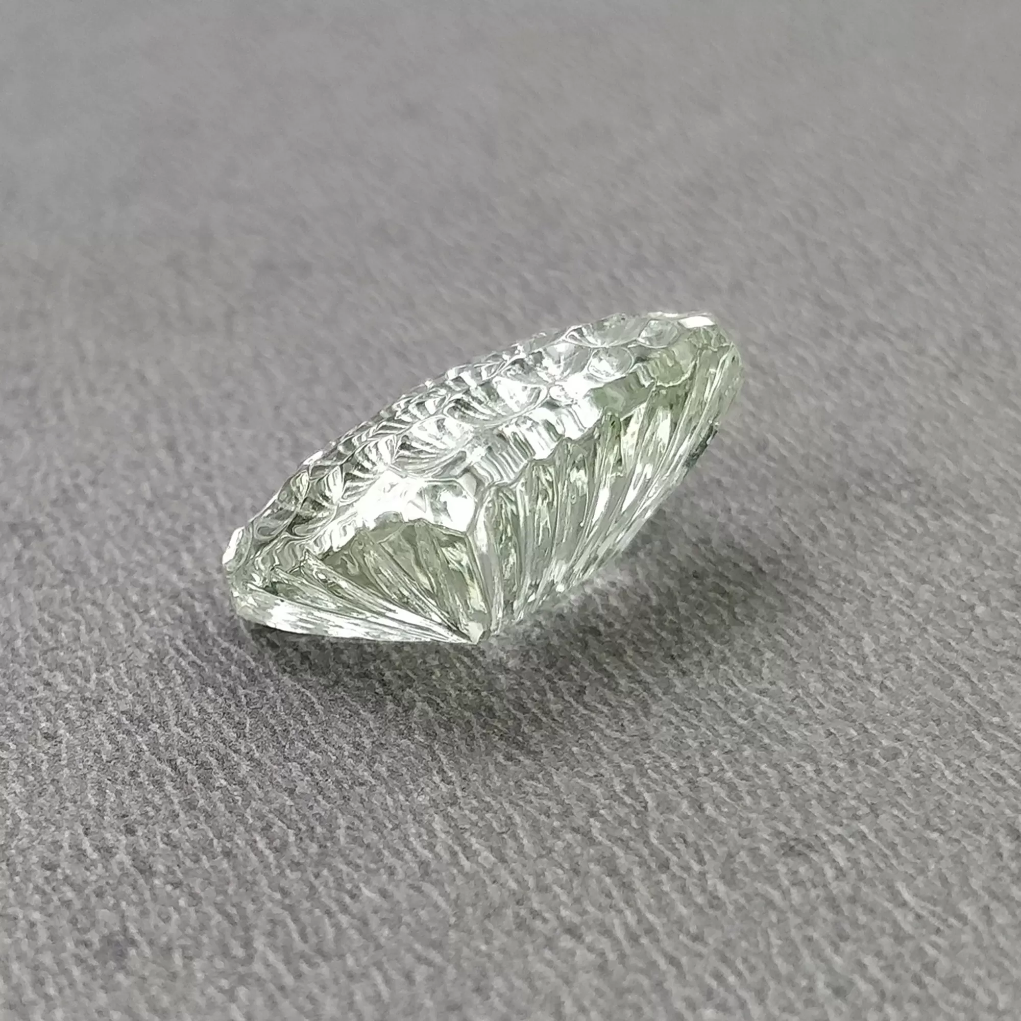 GREEN AQUAMARINE Gemstone Carving  : 13.00cts Natural Untreated Aqua Hand Carved Cushion Shape 13*16mm (With Video)