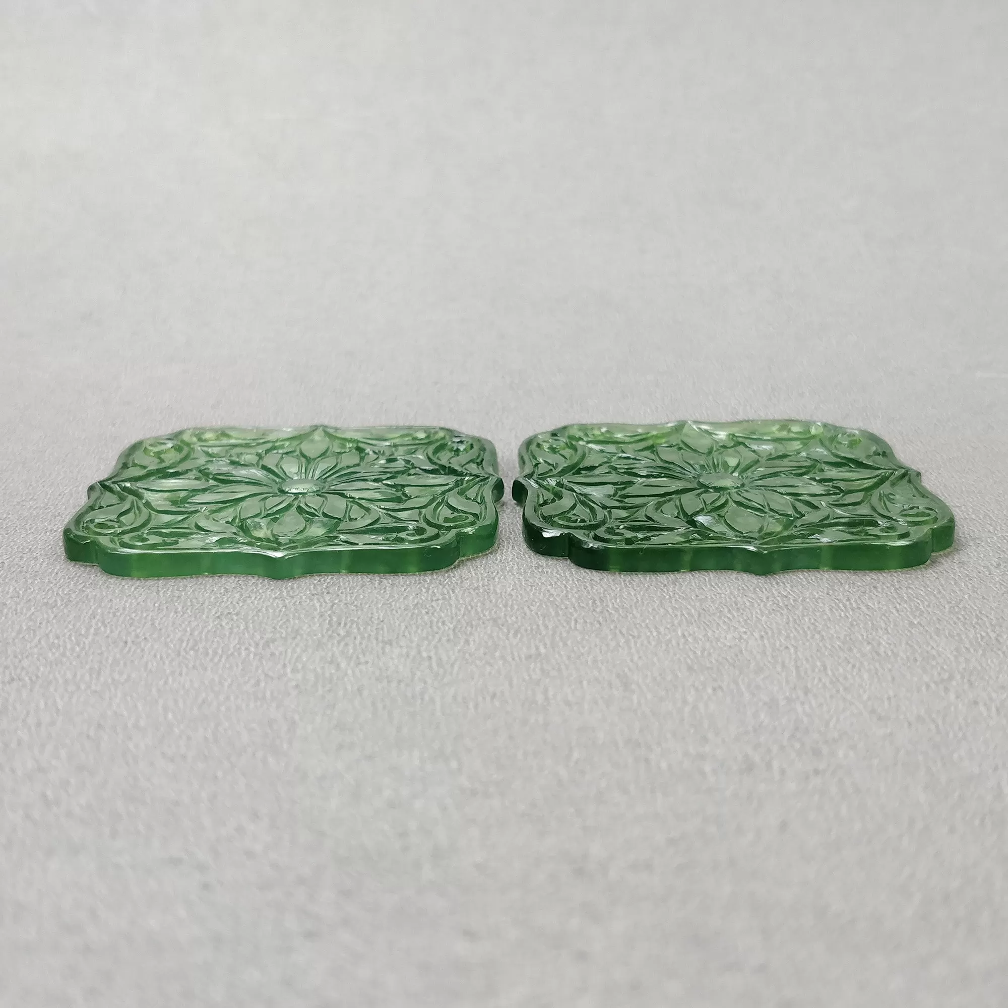 GREEN AVENTURINE : 135.00cts