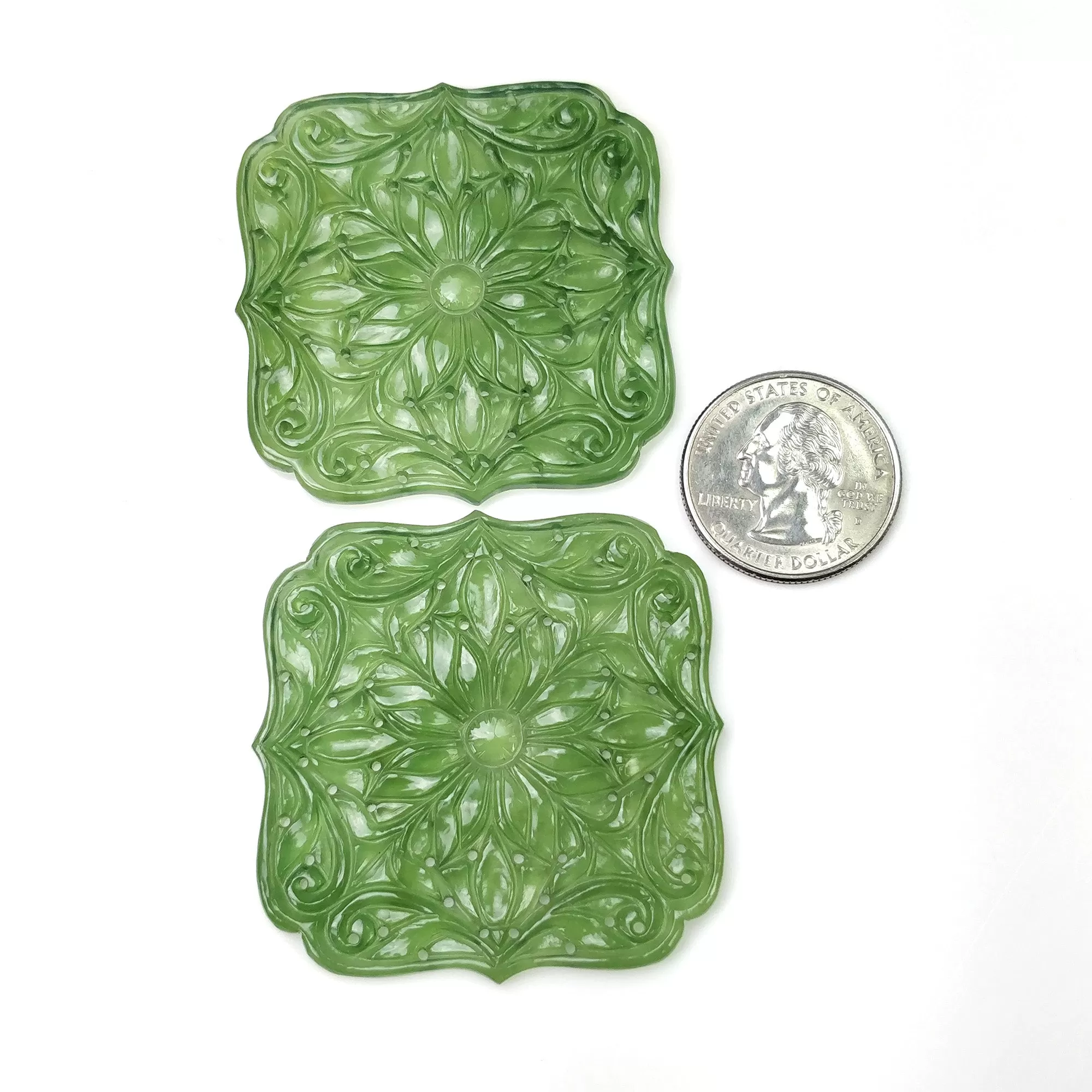 GREEN AVENTURINE : 135.00cts