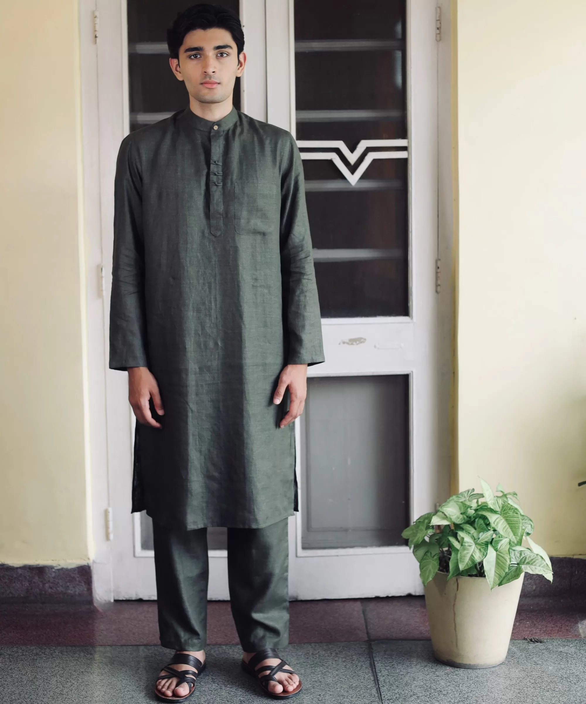 Majestic Moss Linen Kurta Pyjama Set